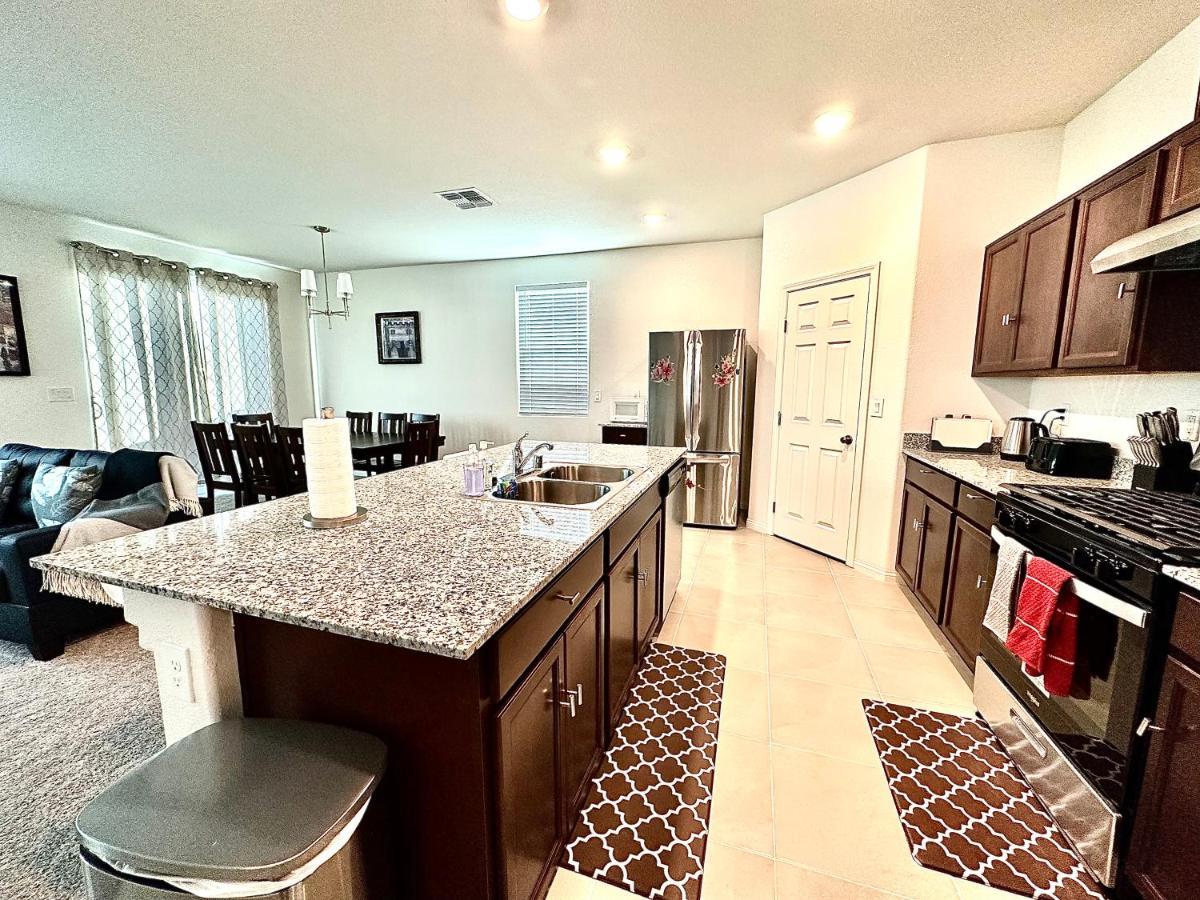 Spacious House, 5 Bedrooms, Sleeps 12, Near Las Vegas Strip And Airport Экстерьер фото